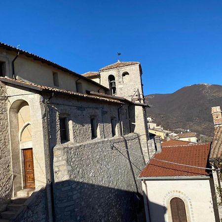 Don Pasquale Scontrone House Villa Bagian luar foto