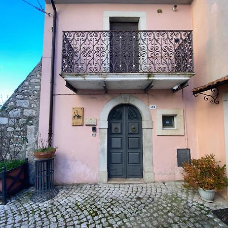 Don Pasquale Scontrone House Villa Bagian luar foto
